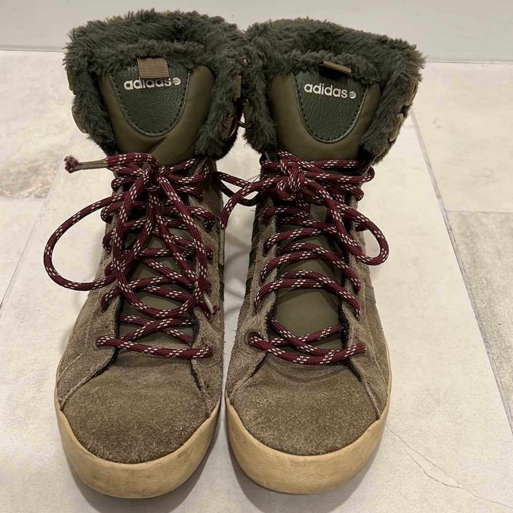 𝅺ADIDAS Neo high top womens size 6.5 Forest Green Suede Casual Comfort